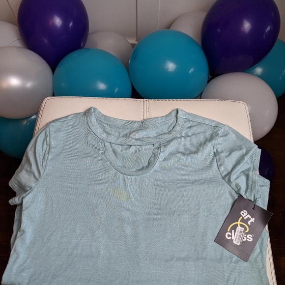 T-shirt - Picture 4 of 4